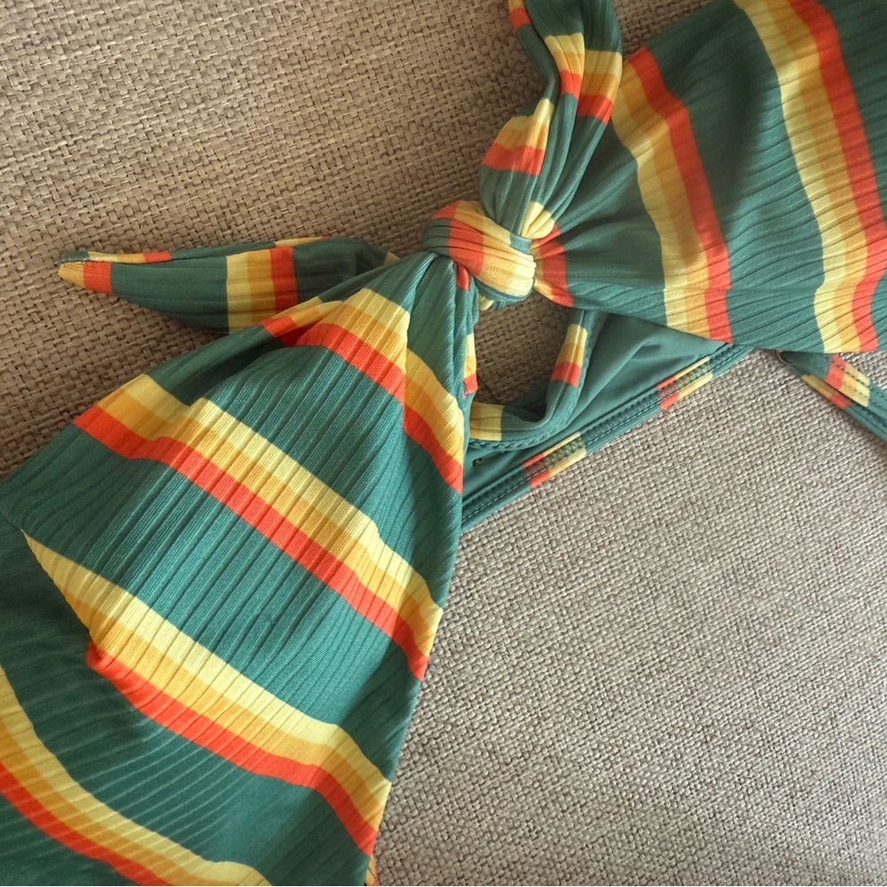 Rip Curl Striped Retro Bikini Set with Bow Detail - Large - NEW - Picture 6 of 9